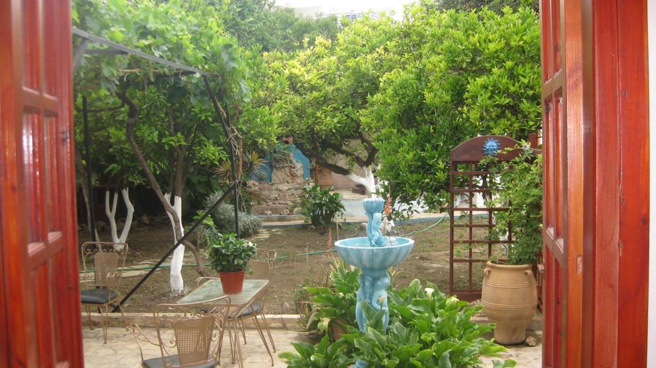 Theodora Aparthotel Makry Gialos  Exterior photo